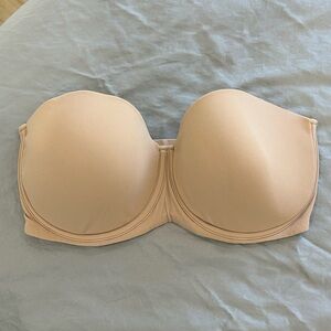 SKIMS Seamless Strapless Bra - Nude